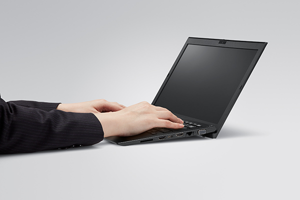 VAIO Pro PG | 法人向け VAIO｜VAIO公式 オンラインストア｜VAIO STORE