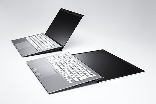 青鮮かなVAIO Core i5／SSD480G／8GB／Win10／TV付